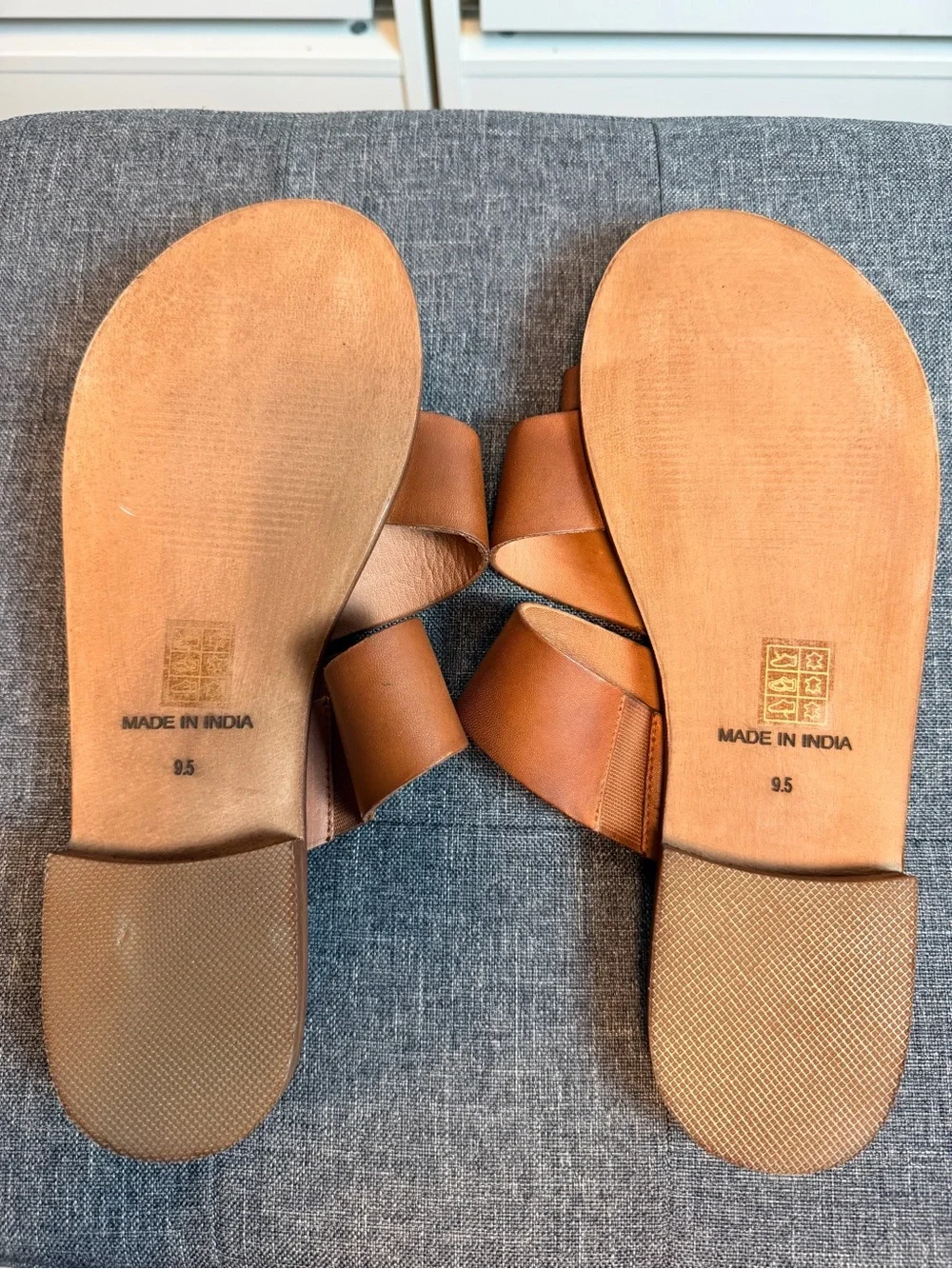 Free People Abilene Toe Loop Sandals Luggage Brown Leather Size 9.5 NWOT Boho